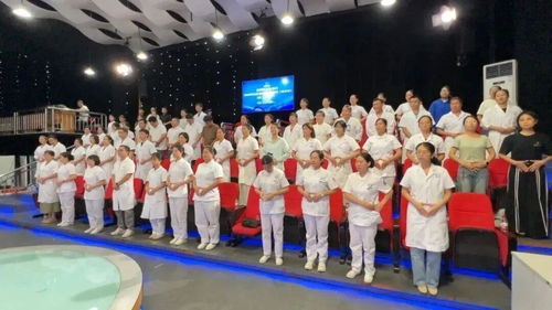 海南東方開展醫(yī)護禮儀培訓 夯實文明服務基礎